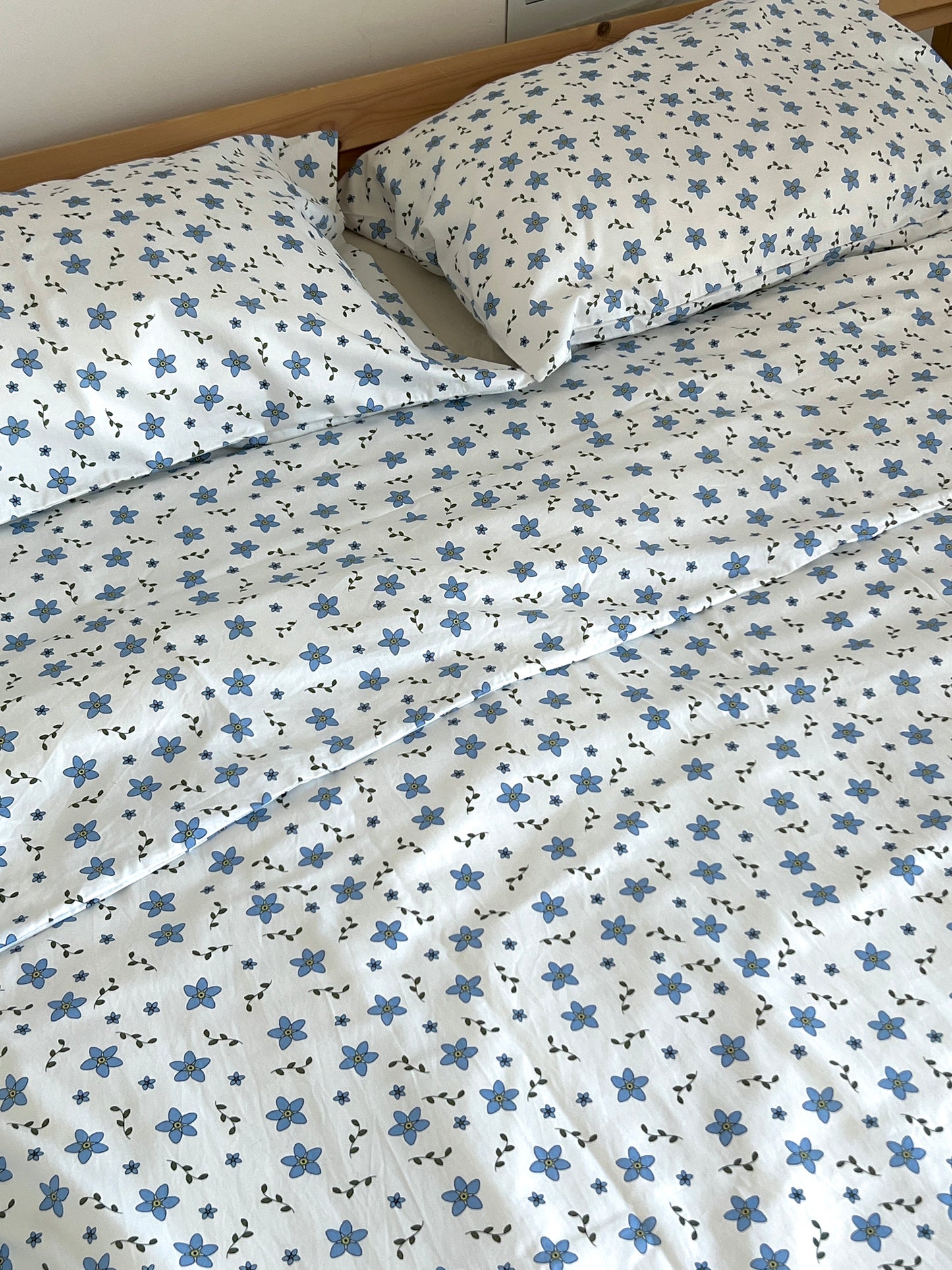 ''forget me not'' pillowcase