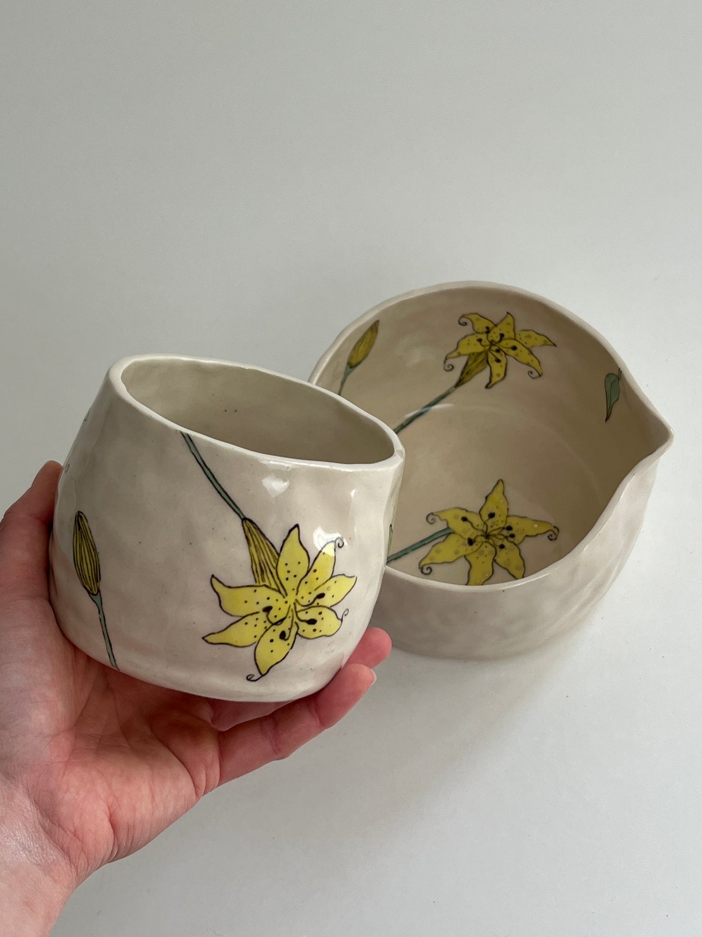 yellow lily matcha set