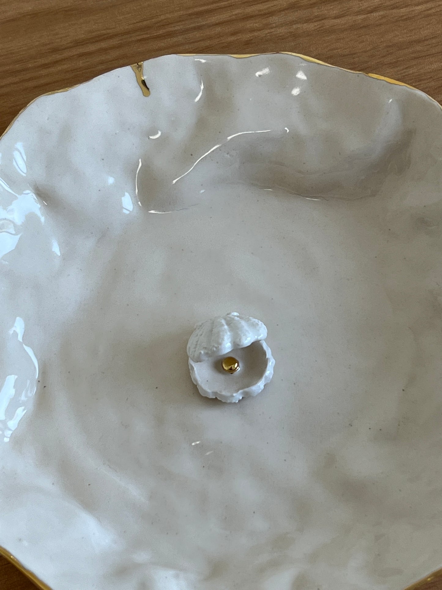 shell jewelry dish (imperfections)